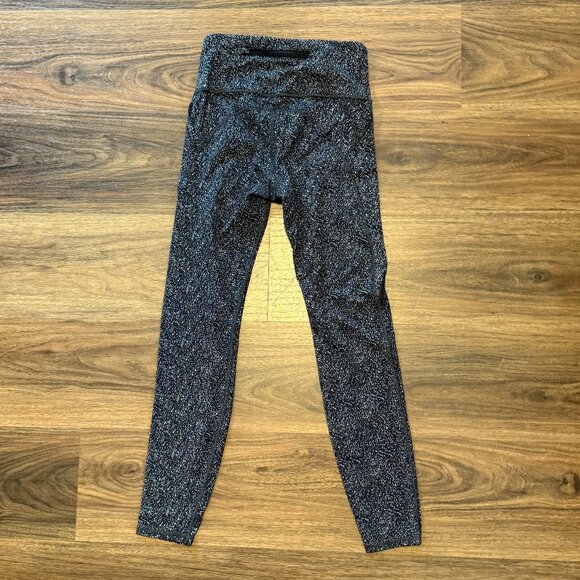 Athleta Lightning Static 7/8 Tight Women’s XS Black White Print Leggings - Picture 7 of 7